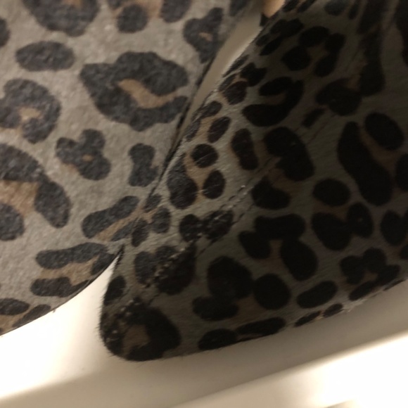 Adrienne Vittadini leopard print fur bootie size 8 leather EUC - Picture 4 of 5